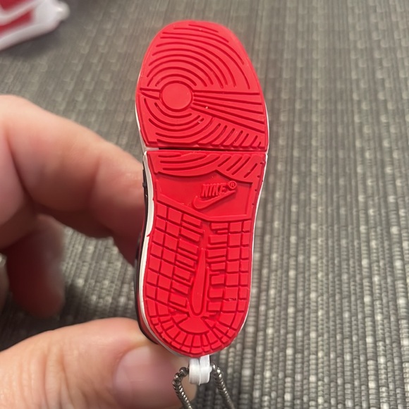 4GB Nike Air Jordan USB Flash Drive Memory Stick - Picture 3 of 6